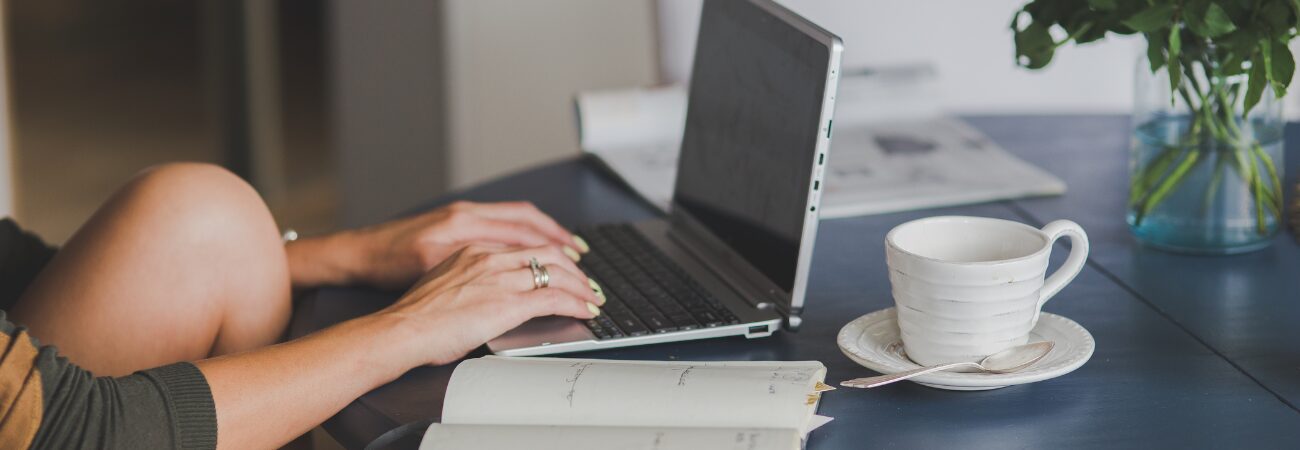 idée de business en ligne - riche au féminin