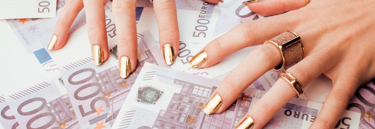 étape s'enrichir - riche au féminin
